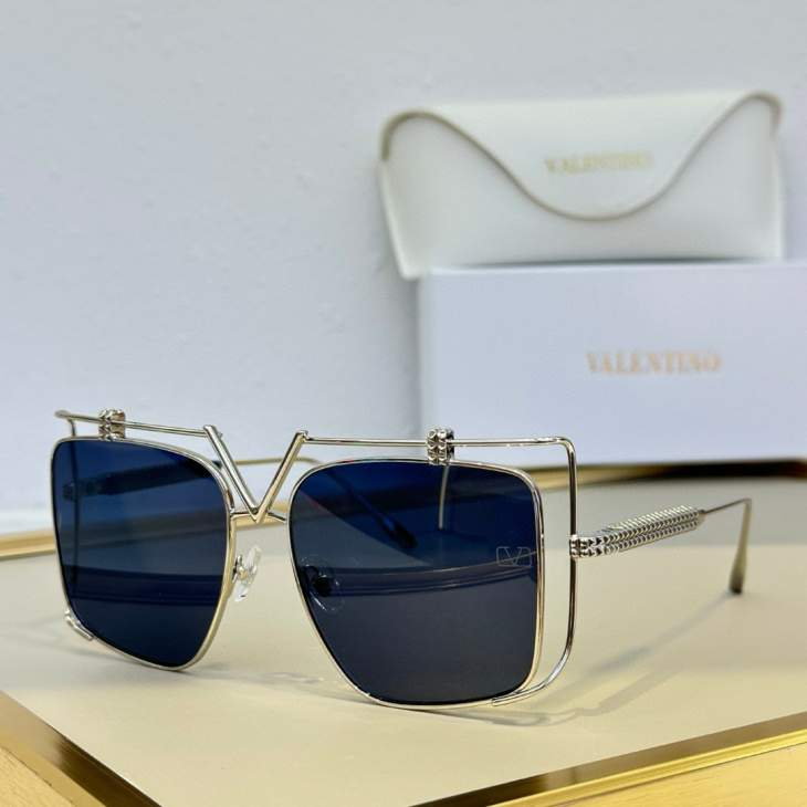 Picture of Valentino Sunglasses _SKUfw68372627fw